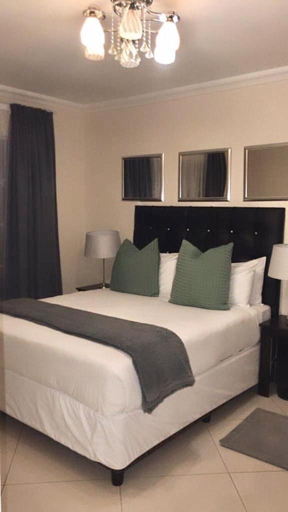 Dineo'S Lodge And Spa 伯格斯堡 外观 照片